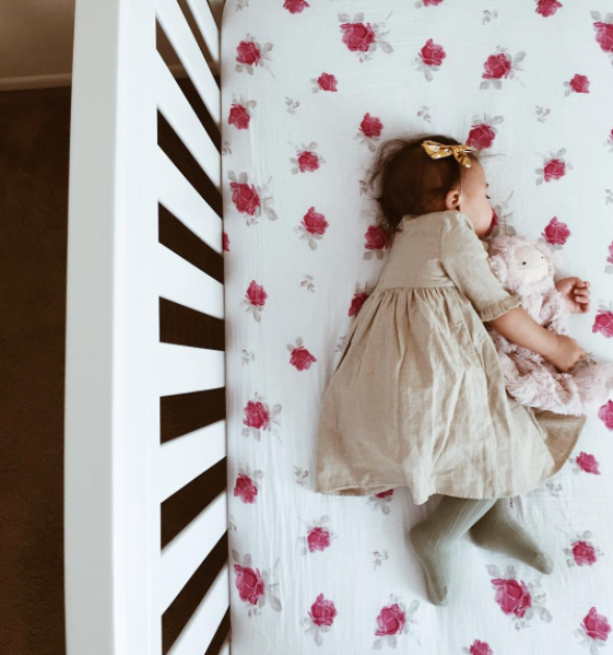 pink crib sheet 
